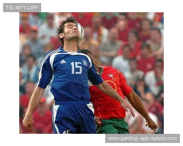 波尔图—科罗纳后点折返头球得分