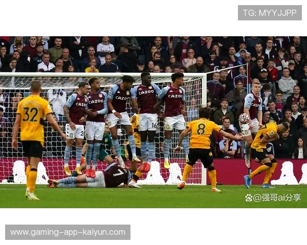 热刺主场意外失利，教练组战术受质疑